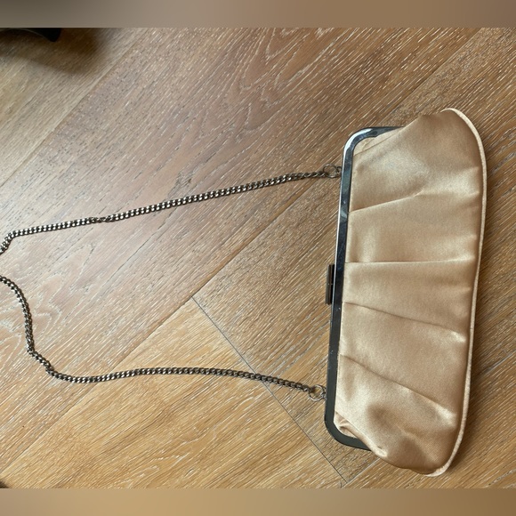 Aldo beige satin clutch with chain - Picture 1 of 2
